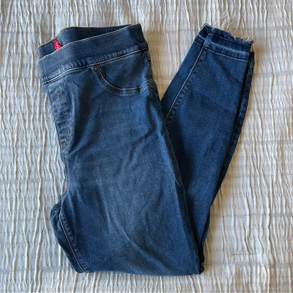 Spanx Shapewear 30 inch waist Raw Hem Skinny Jeans High Rise - Picture 3 of 9